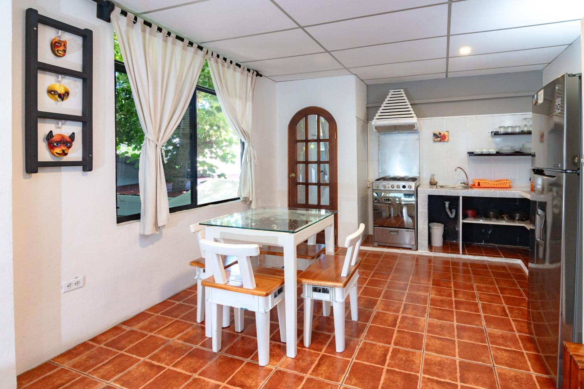 La K-Leta Boutique Guesthouse Пуэрто-Айора Экстерьер фото